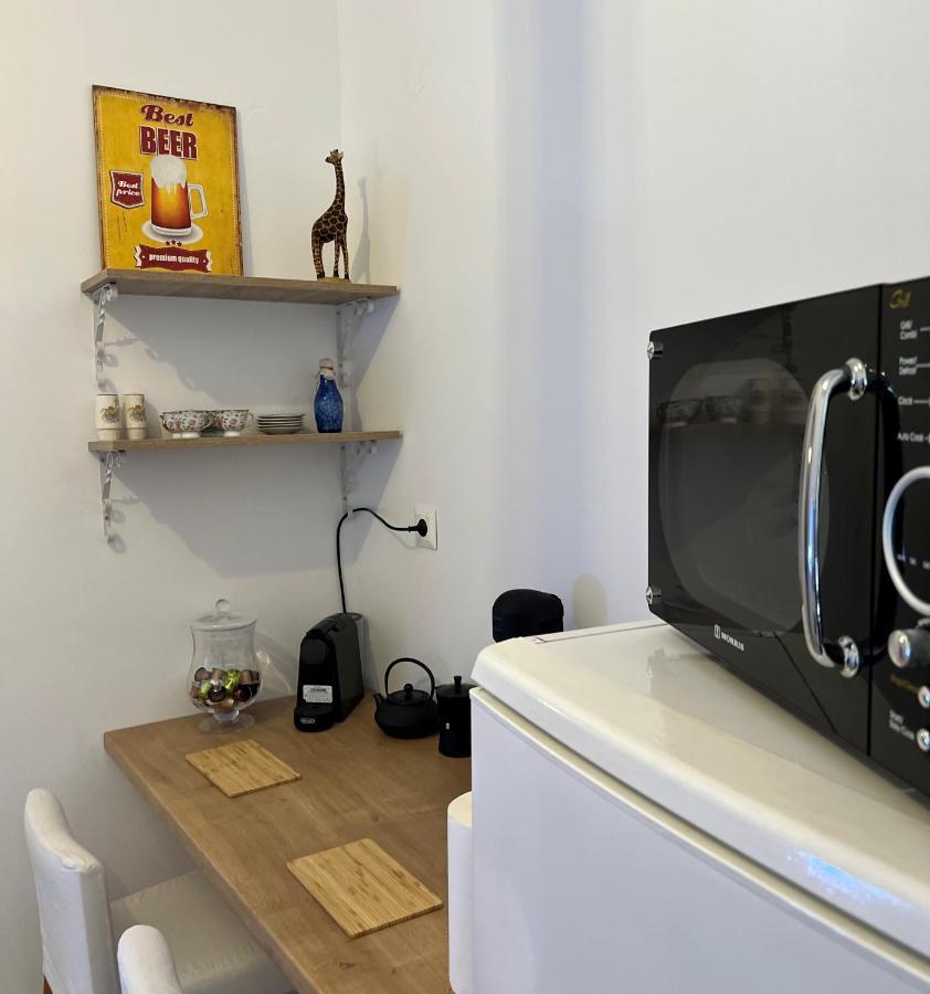 Apartment Comfortable 2-bedroom Near City Center 100m From Metro Athen
