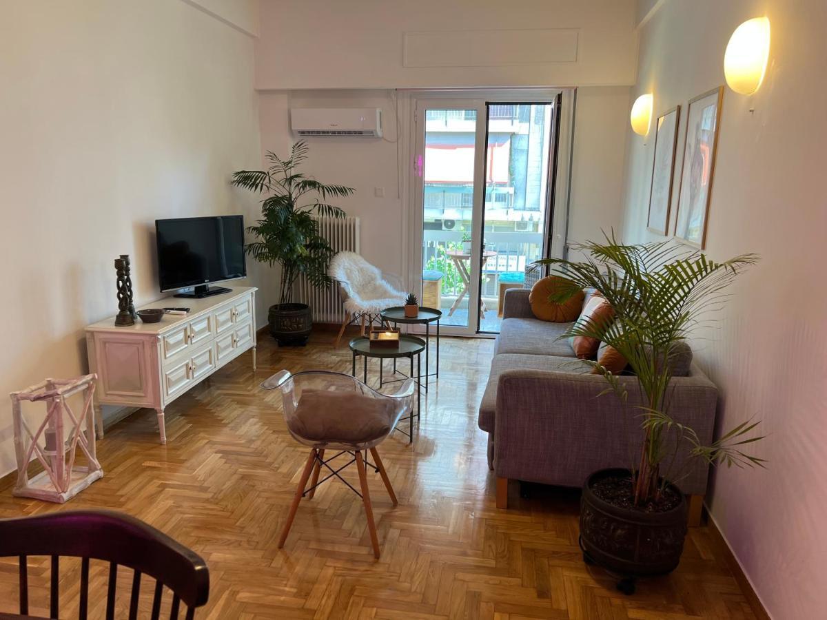 Apartment Comfortable 2-bedroom Near City Center 100m From Metro