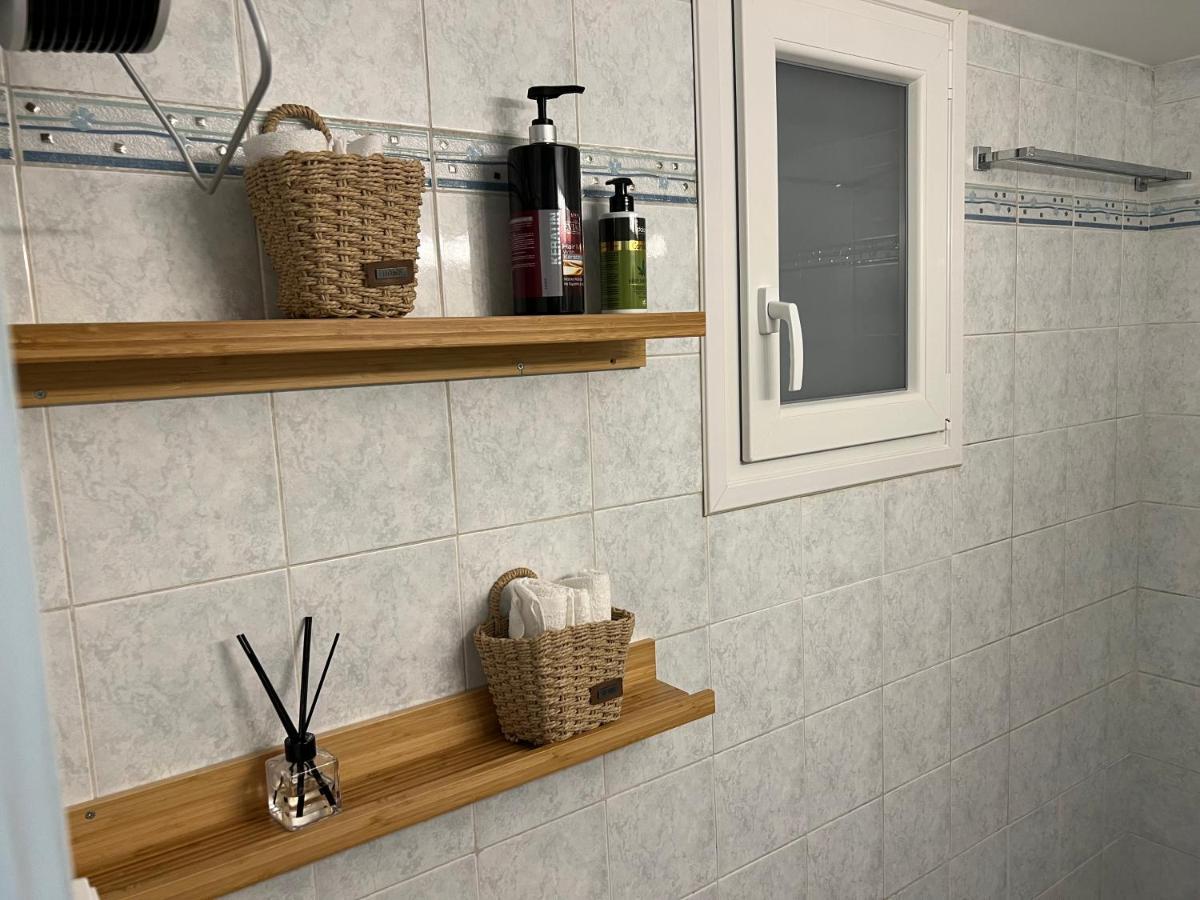 Comfortable 2-bedroom Near City Center 100m From Metro Apartment Athen